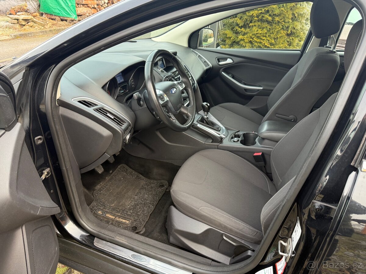 Ford Focus Combi Titánium 1.6 tdci 85 Kw 2011 - 6