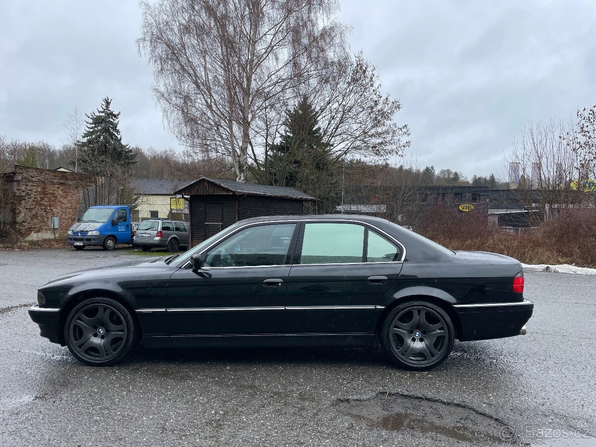 Bmw E38 735i manuál - 6