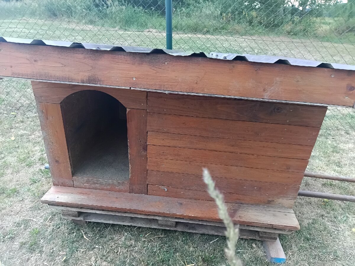 Prodám zateplenou psí boudu . - 6