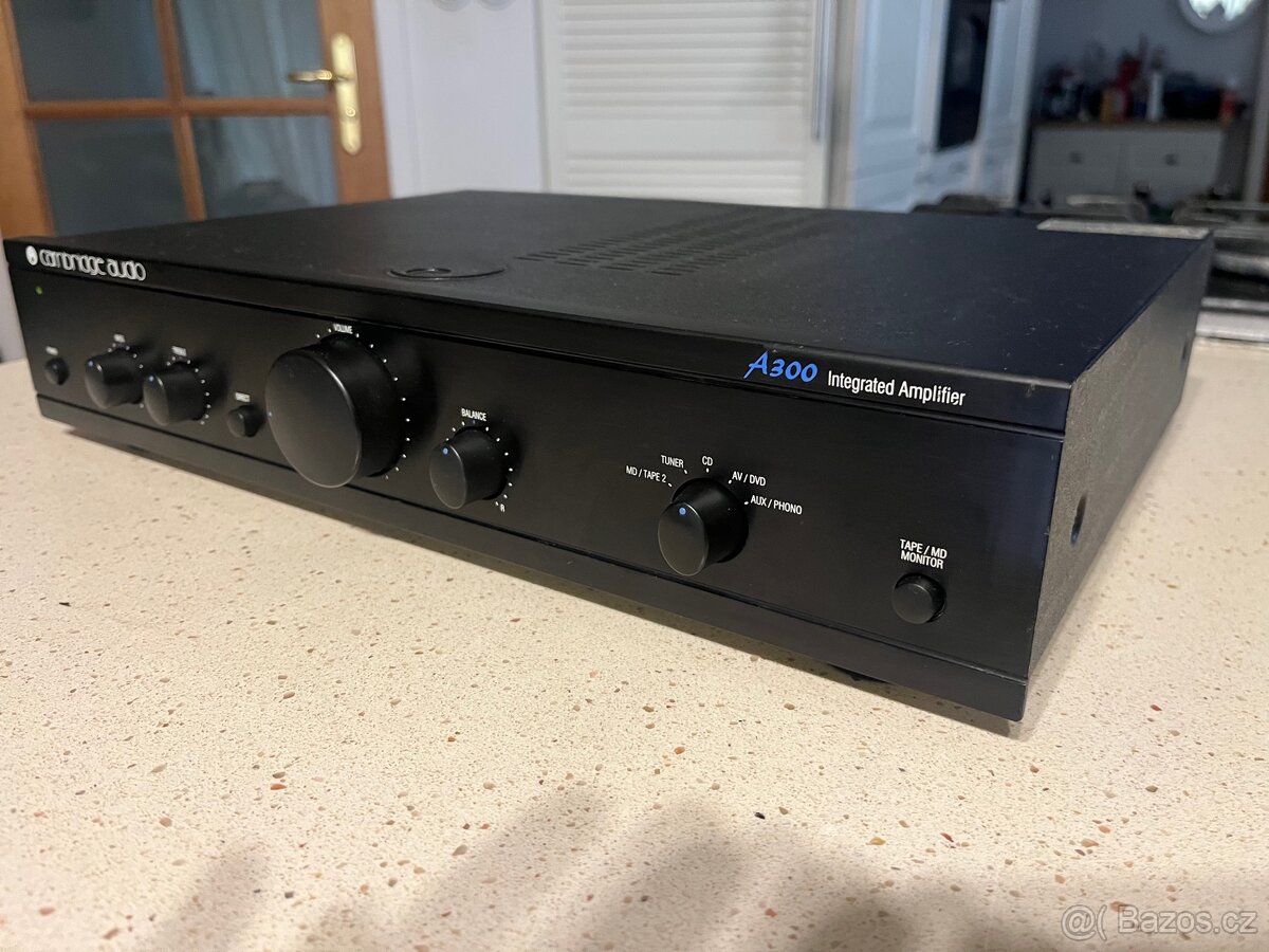 Zesilovač Cambridge Audio A300 - 6