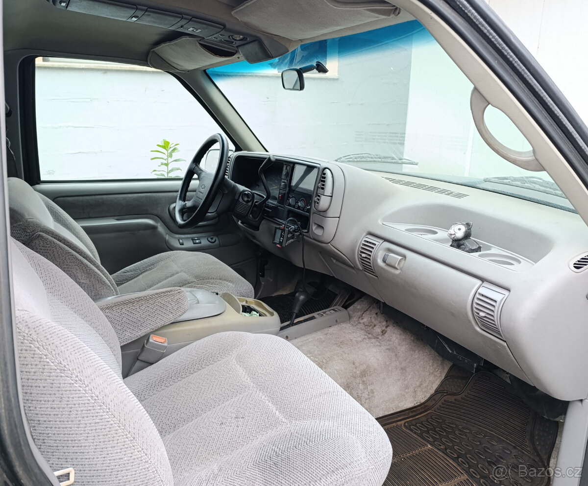 Predám Chevrolet Tahoe 5,7l V8 - 6