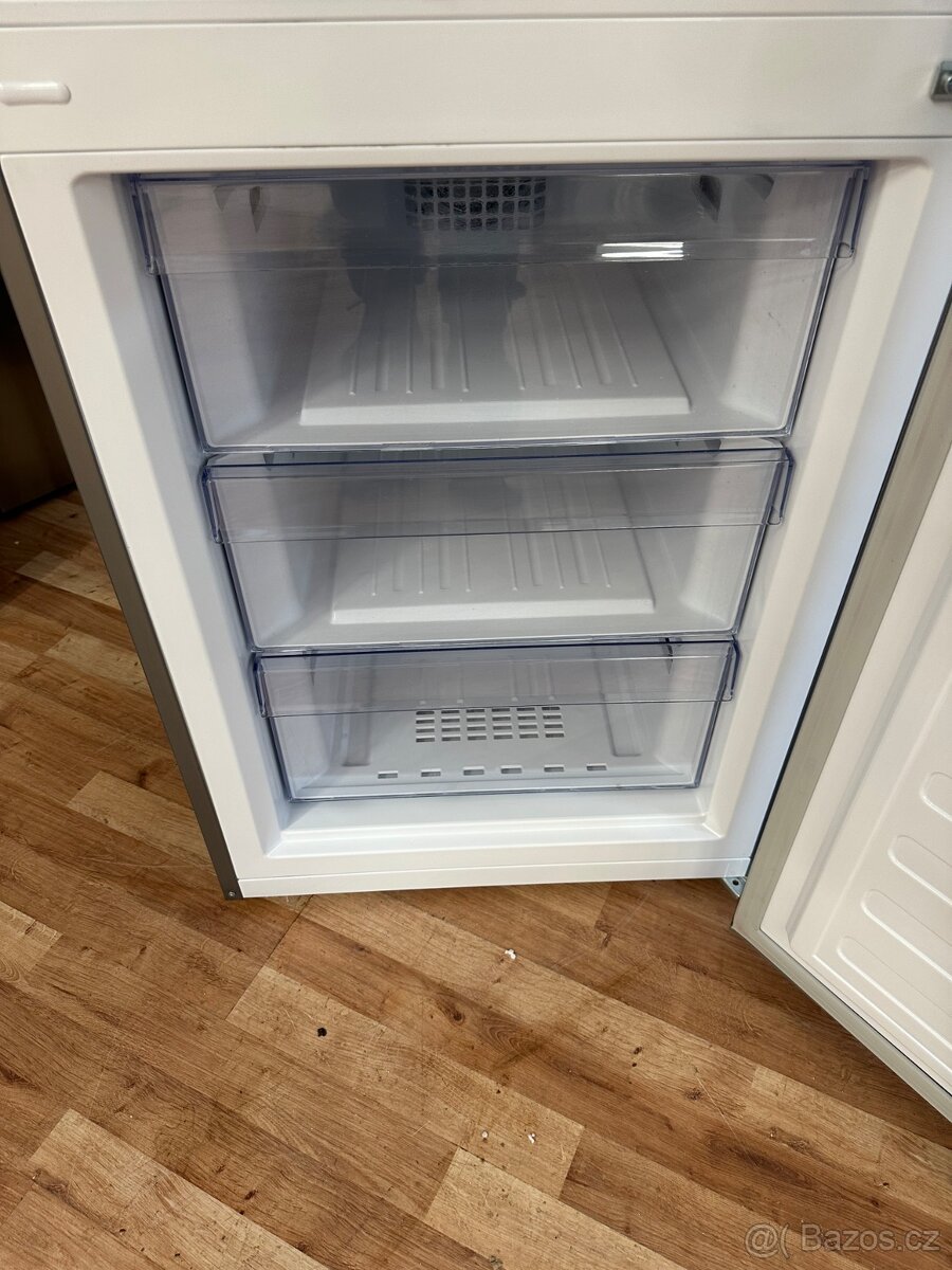Lednice s mrazákem Beko (267) - 6