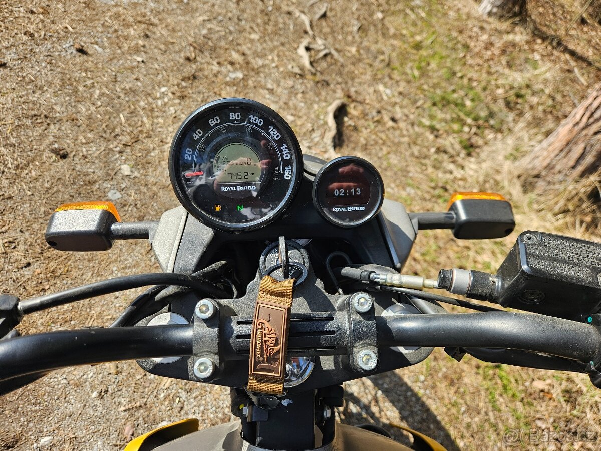 Royal Enfield Scram 411 - 6