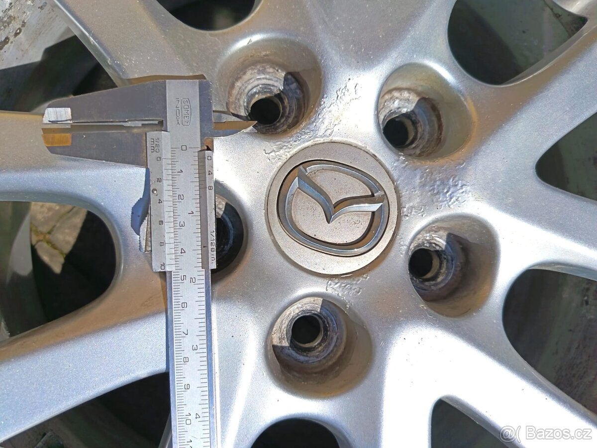 Auto Kola Mazda 5 - 6