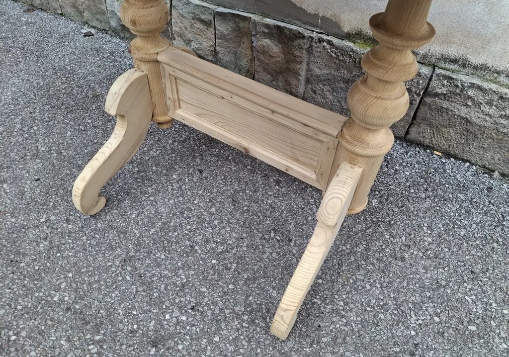 ZAJÍMAVÝ STAROŽITNÝ STŮL PO CELKOVÉ RENOVACI - 6