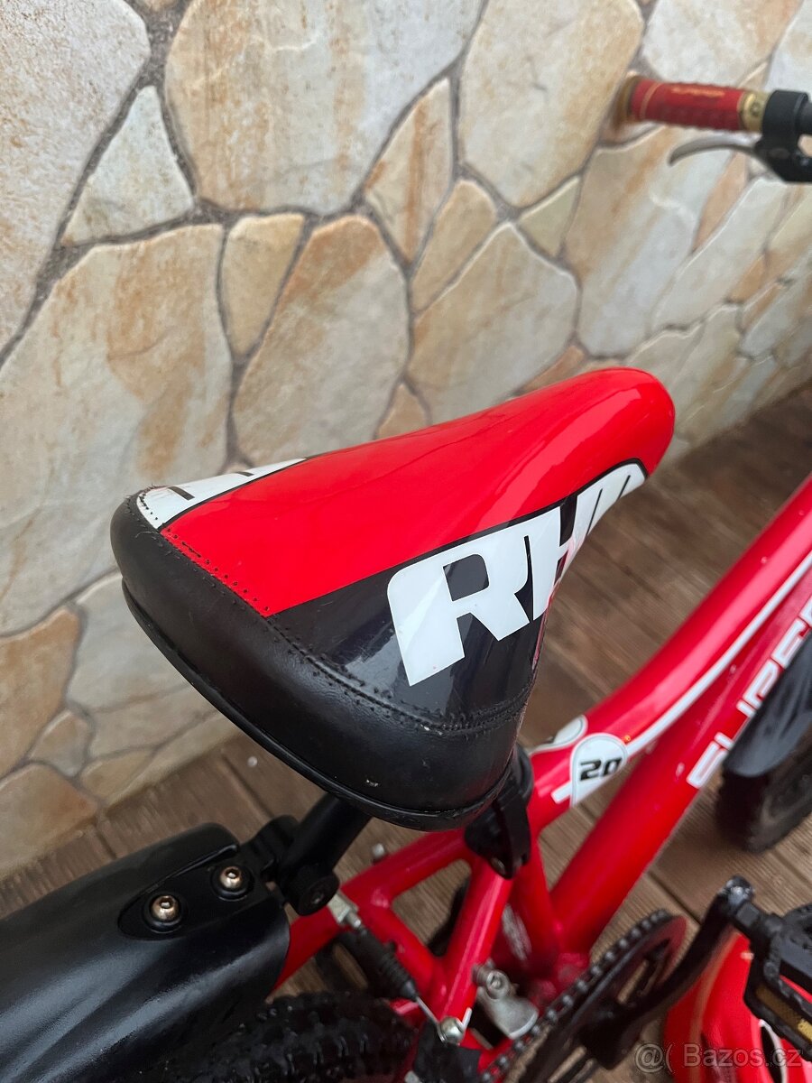 Dětské červené kolo - 6