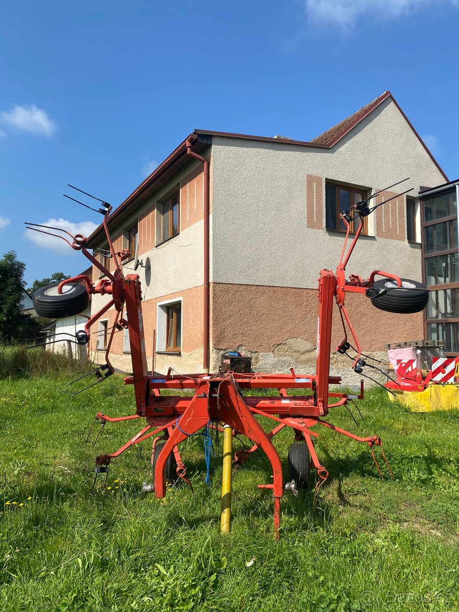 Obraceč sena a píce FELLA TH 520 - 6