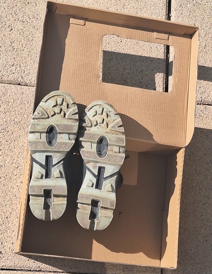 Treková kotníková obuv, waterproof, vel. 37 - 6