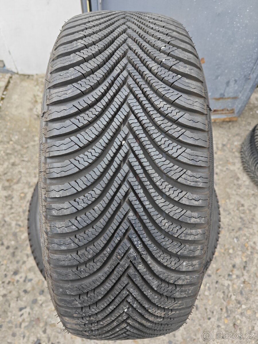 Pneu 215/55 r17 94 V Michelin Alpin 5 - 6