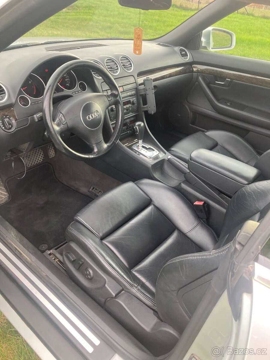 Audi a4 cabrio 2,4i v6 - 6