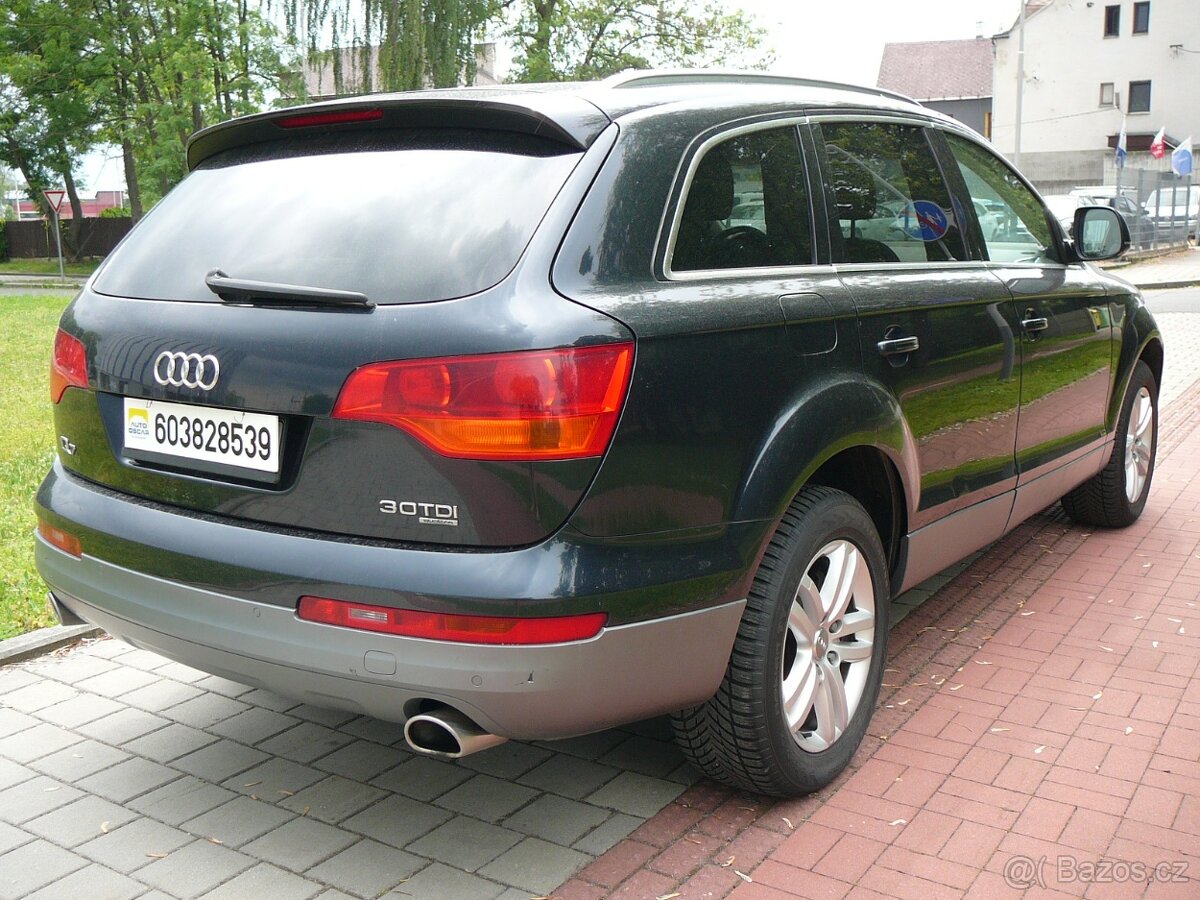 Audi Q7 3.0TDi quattro - 6