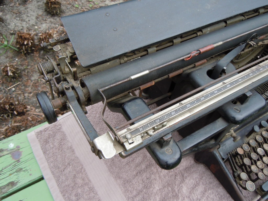 STARÝ PSACÍ STROJ REMINGTON 12 - 6