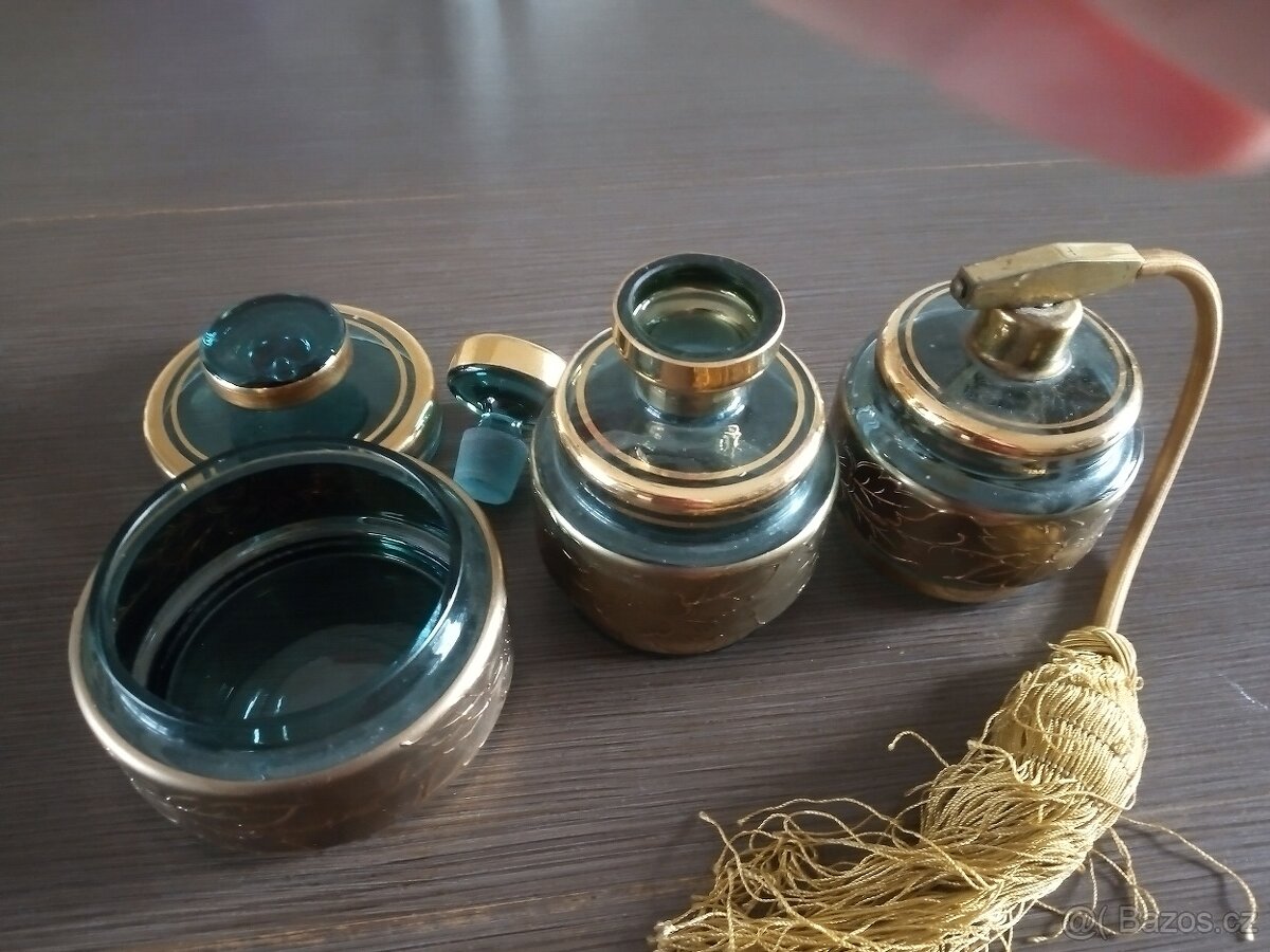 Toaletní sada zlacená - 6