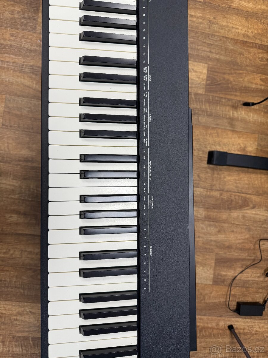 ROLAND A 88 MK II - 6