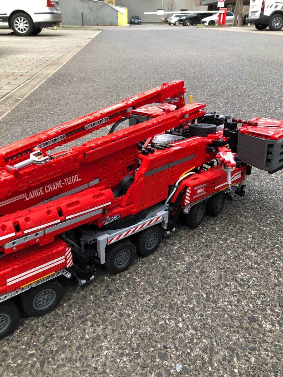 Mould King Liebherr LTM 11200 - 6