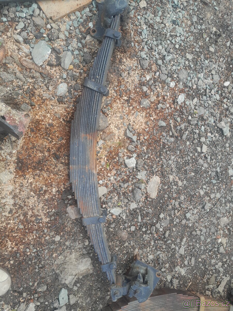 Péra listová V3S - 6