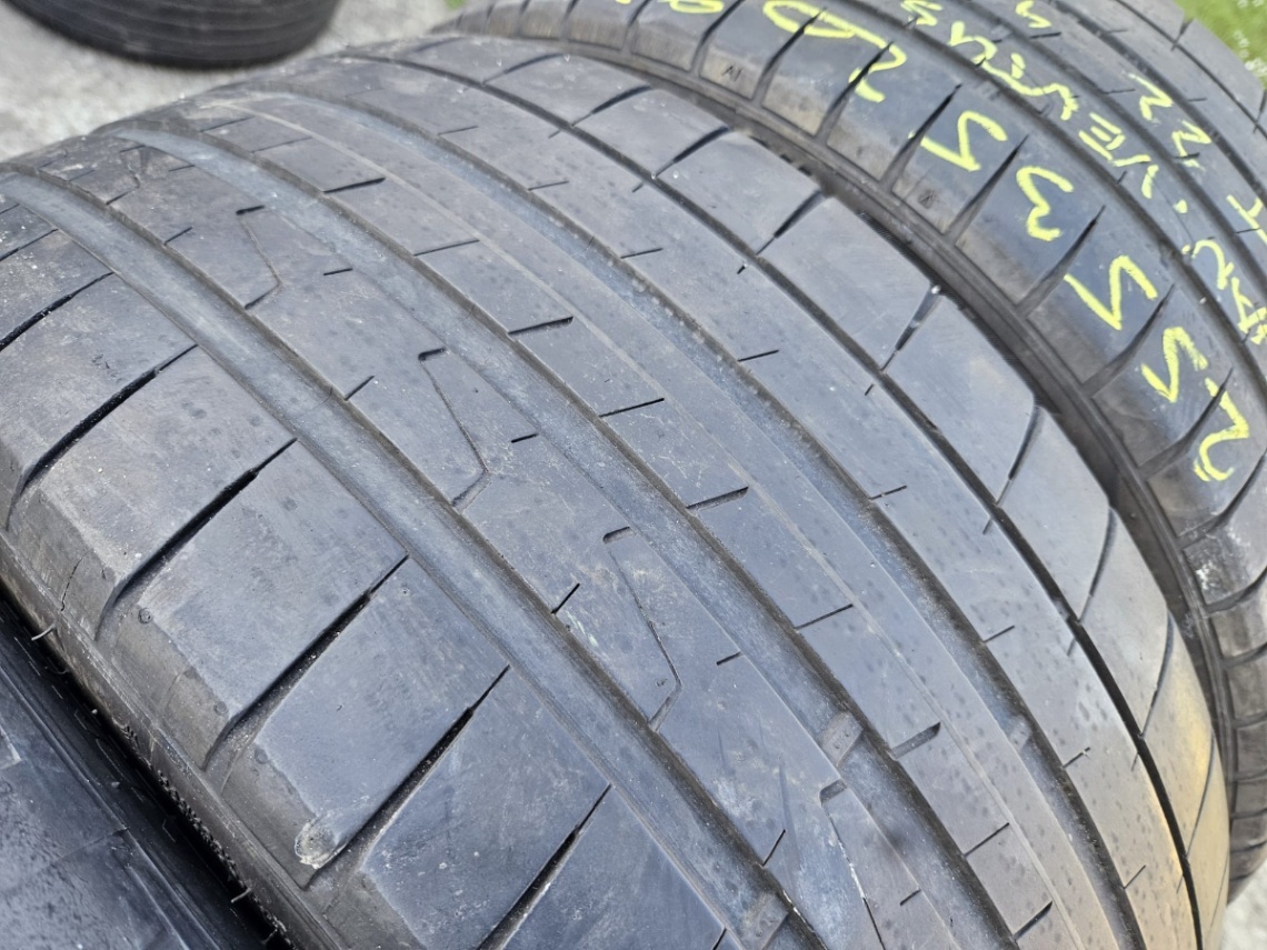 255/35R20 - 6