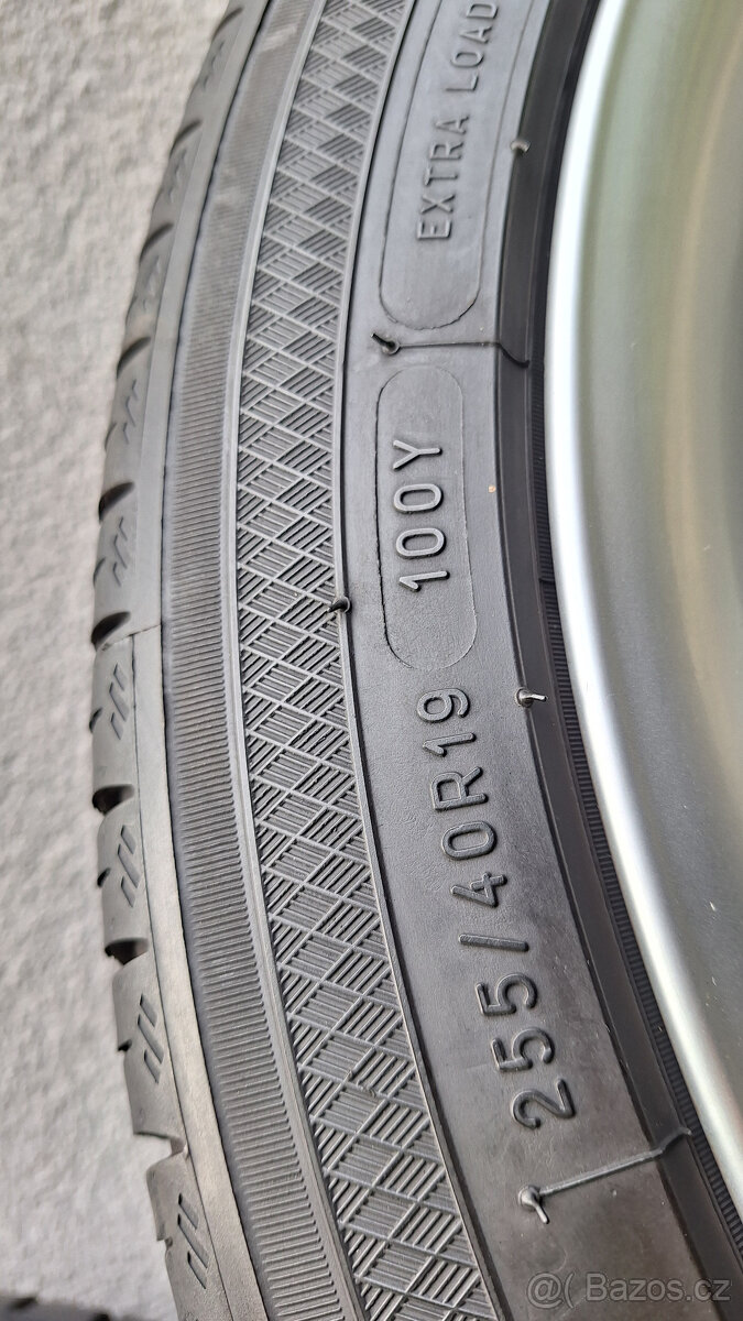 ALU sada Audi A6 C7 255/40 R19 - 8,5J X 19H2 ET45 s pneu - 6