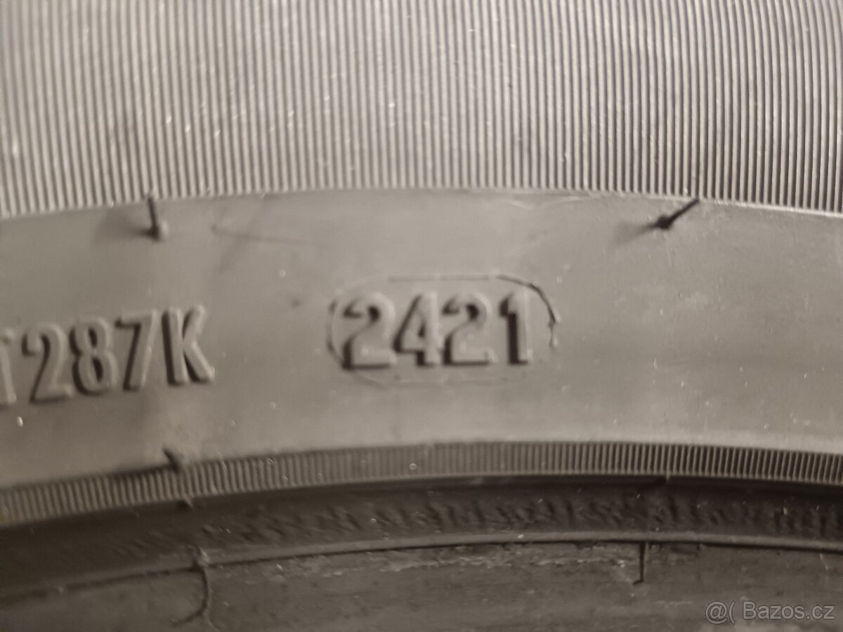 Zimní Pirelli 215/60 R17C - 6