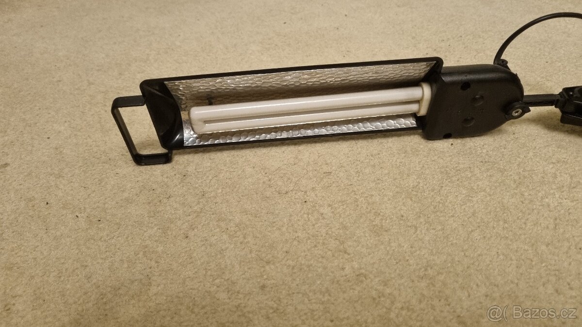 Stolní polohovatelná úsporná lampa - 6