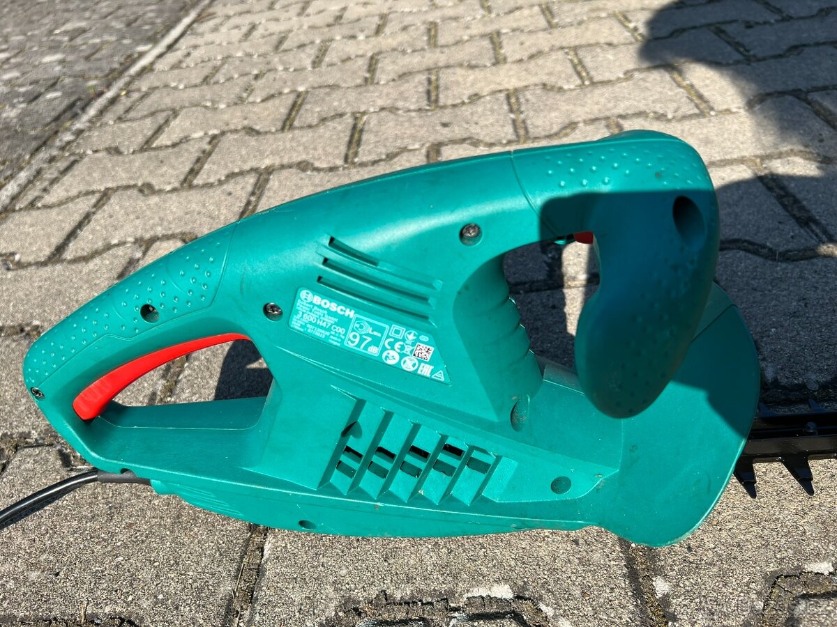 BOSCH AHS 55-16 elektrické nůžky na živé ploty - 6