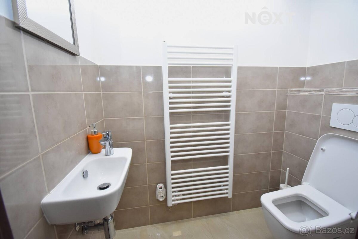 Pronájem komerční Obchodní prostory, 70㎡ - 6