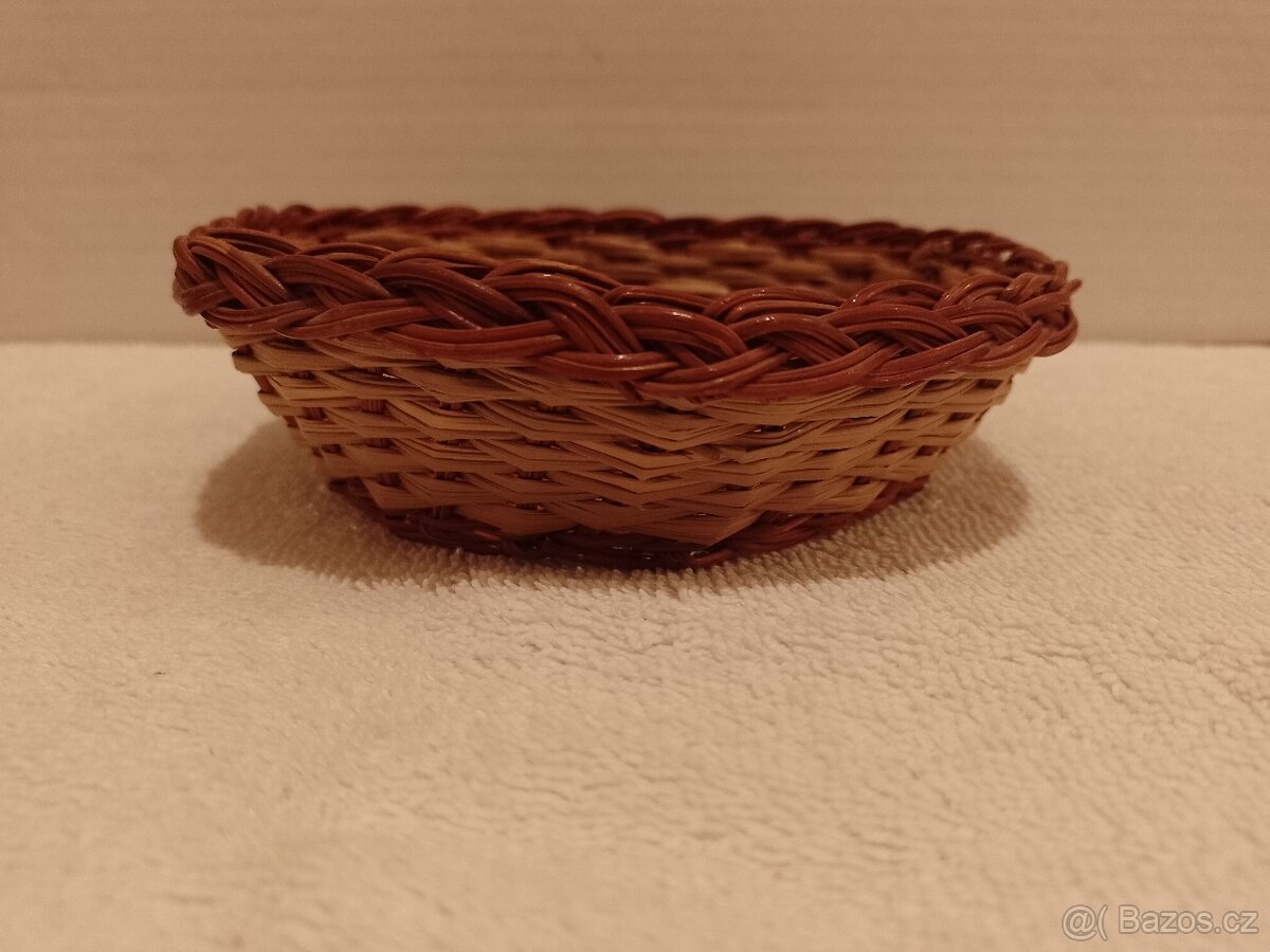 Misky ze šustí a proutí - 6