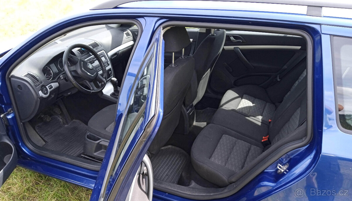 ŠKODA OCTAVIA Kombi - 6