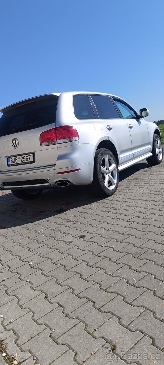 VW Touareg V10 5.0 TDI sleva - 6