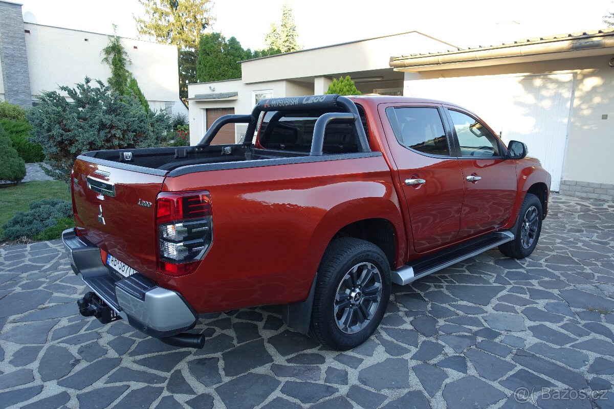 Mitsubishi L200 2.3 DI-D 4WD INTENSE,110kW M6 - ZÁNOVNÝ STAV - 6