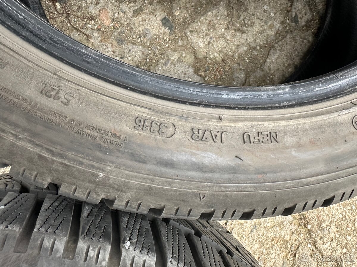 Zimní pneu Dunlop 235/45 R18 - 6