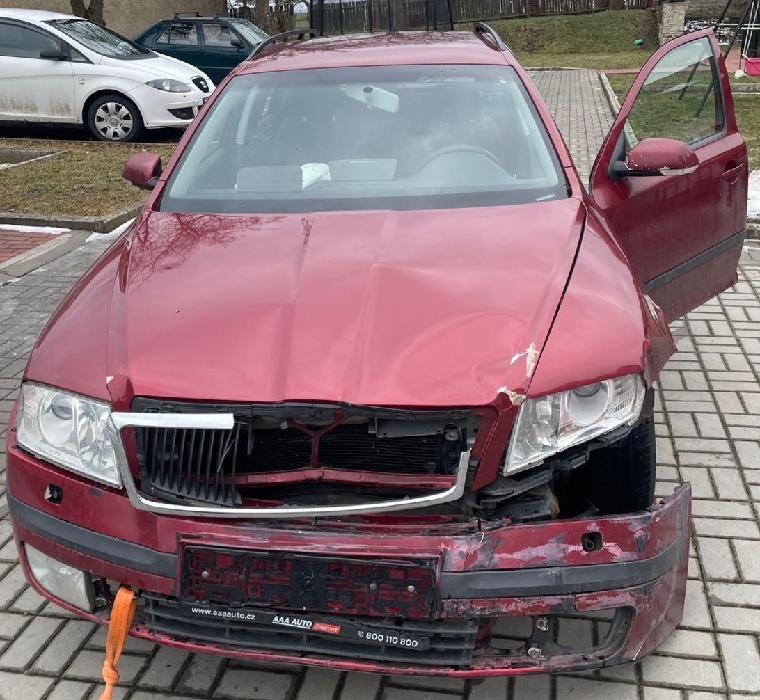 Škoda Octavia 2 1.9tdi 77kw bxe - 6