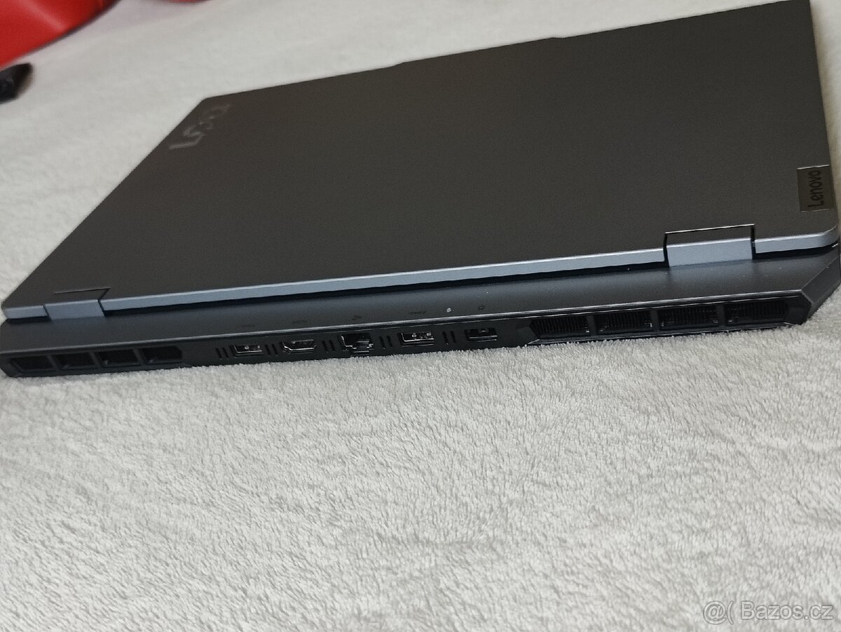 Herní notebook Lenovo LOQ z RTX 5060 - 6