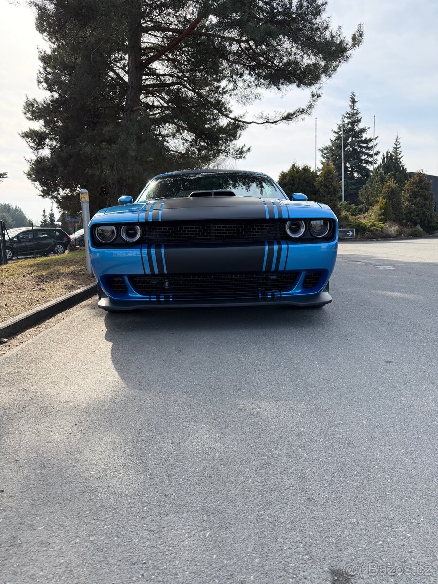 Dodge Challenger Shaker 5.7 Hemi - 6