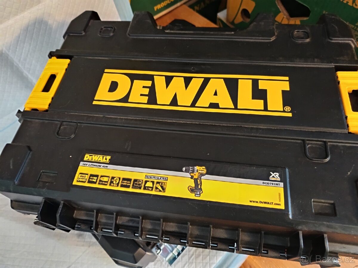 DeWALT kufry - 6