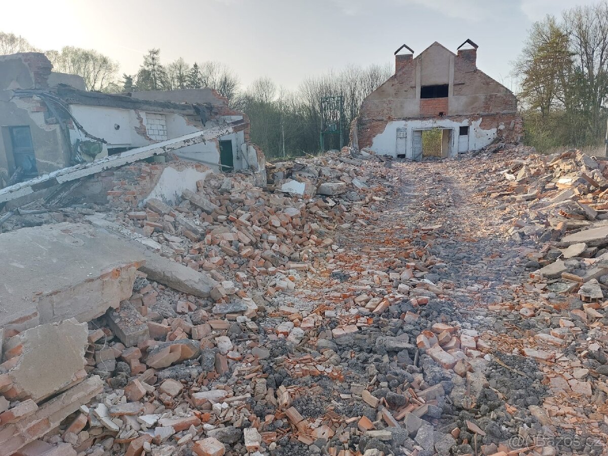 Drtič / Drtička stavebni suti, betonu, zelezobetonu, dřeva, - 6