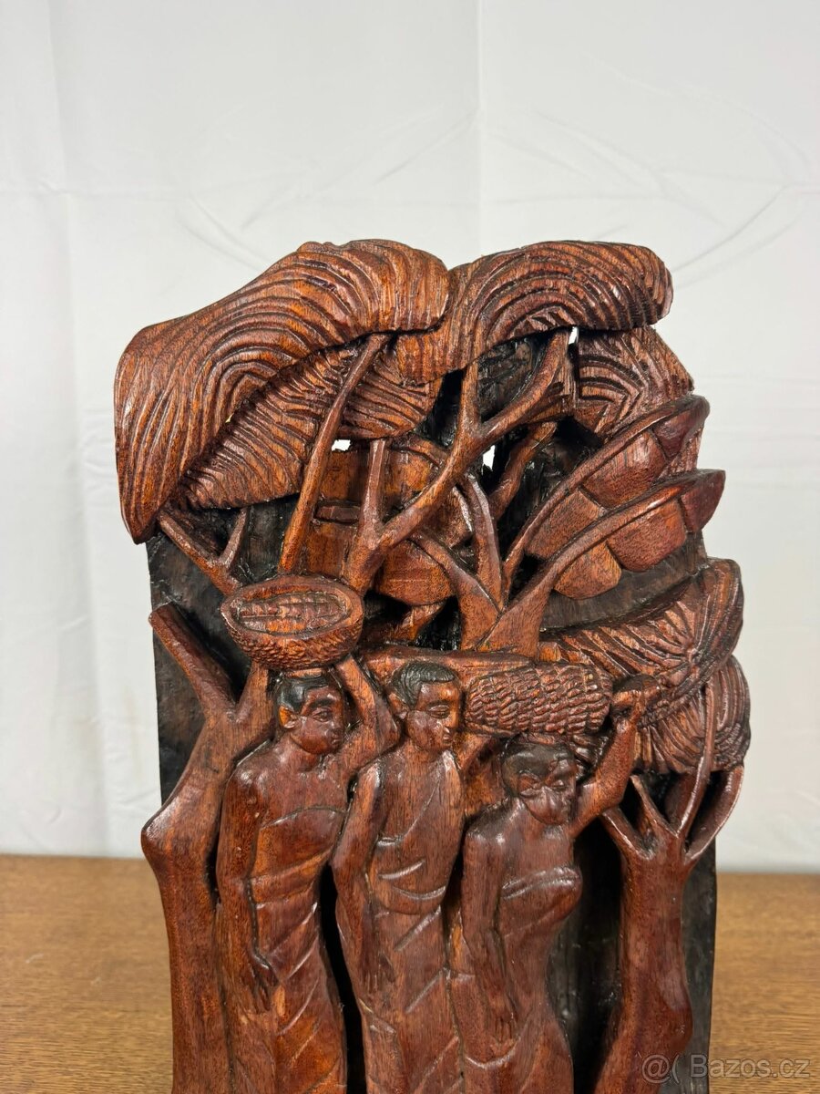 Ručně vyřezávaný dřevěný reliéf (602008) - 6