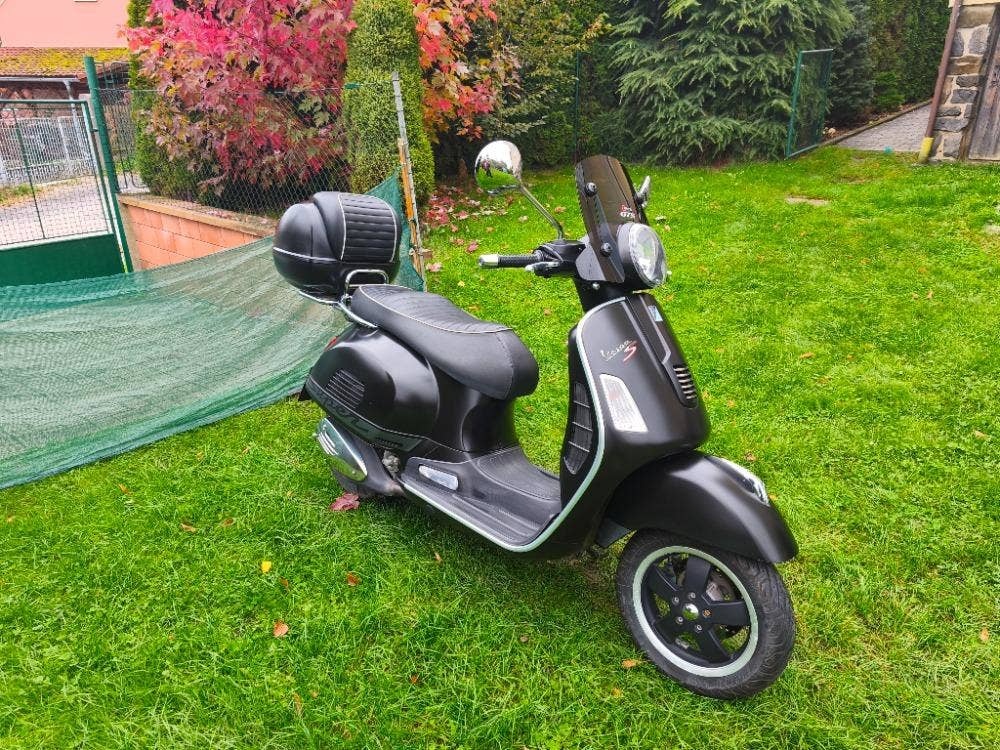 Vespa GTS 300i.e. Super (2011) velmi pěkná, 15tis.km, kufr, - 6