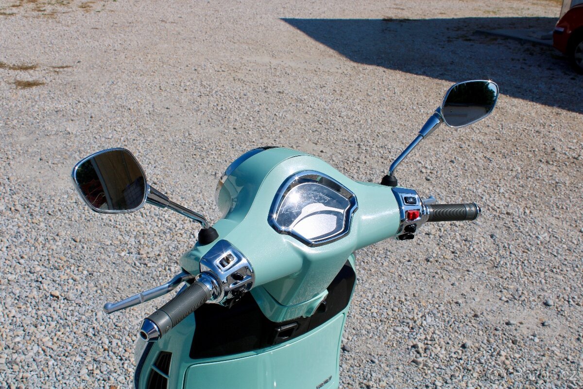 Vespa 300 GTS - 6