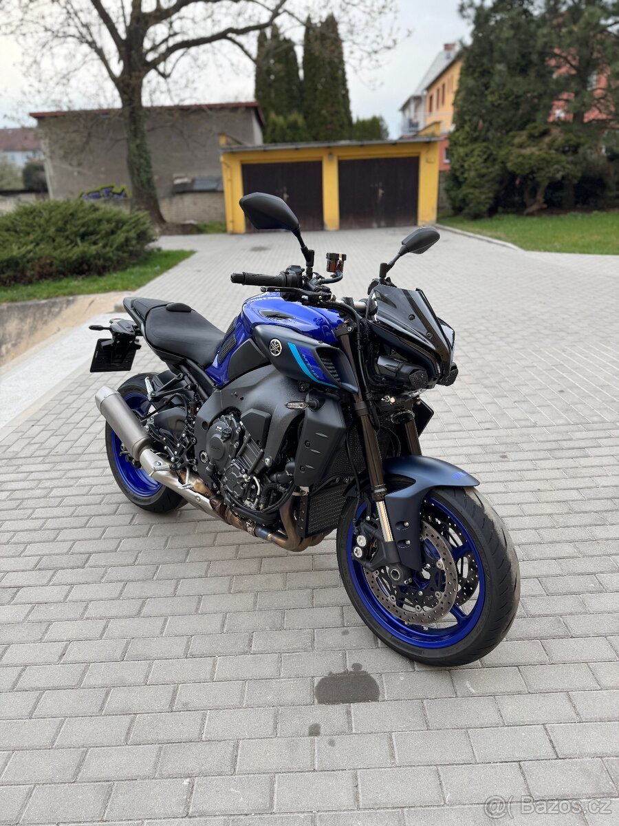 Yamaha MT10 - 6