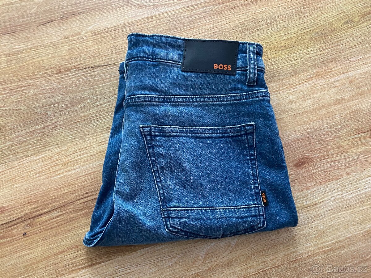 Džínové šortky zn. Hugo Boss - vel.32 - 6