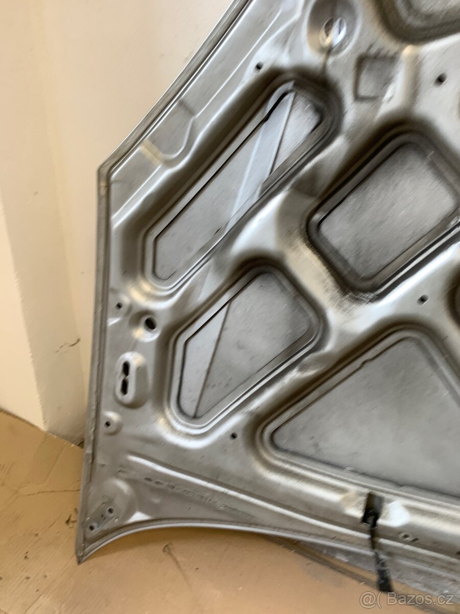 Ford Focus 1, kapota - 6