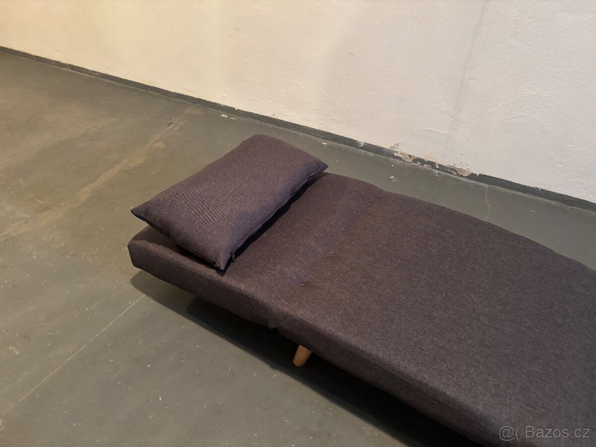 CELO ČALOUNĚNÉ KŘESLO KE SPANÍ - 6