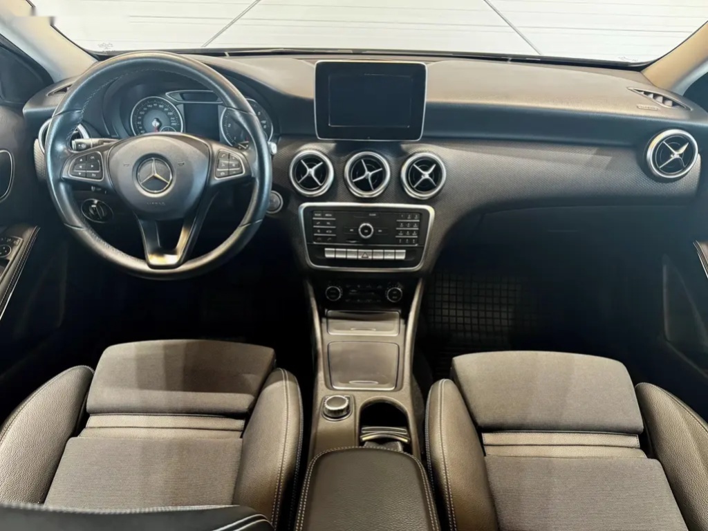 Mercedes-Benz Třídy A, 160 d - 6