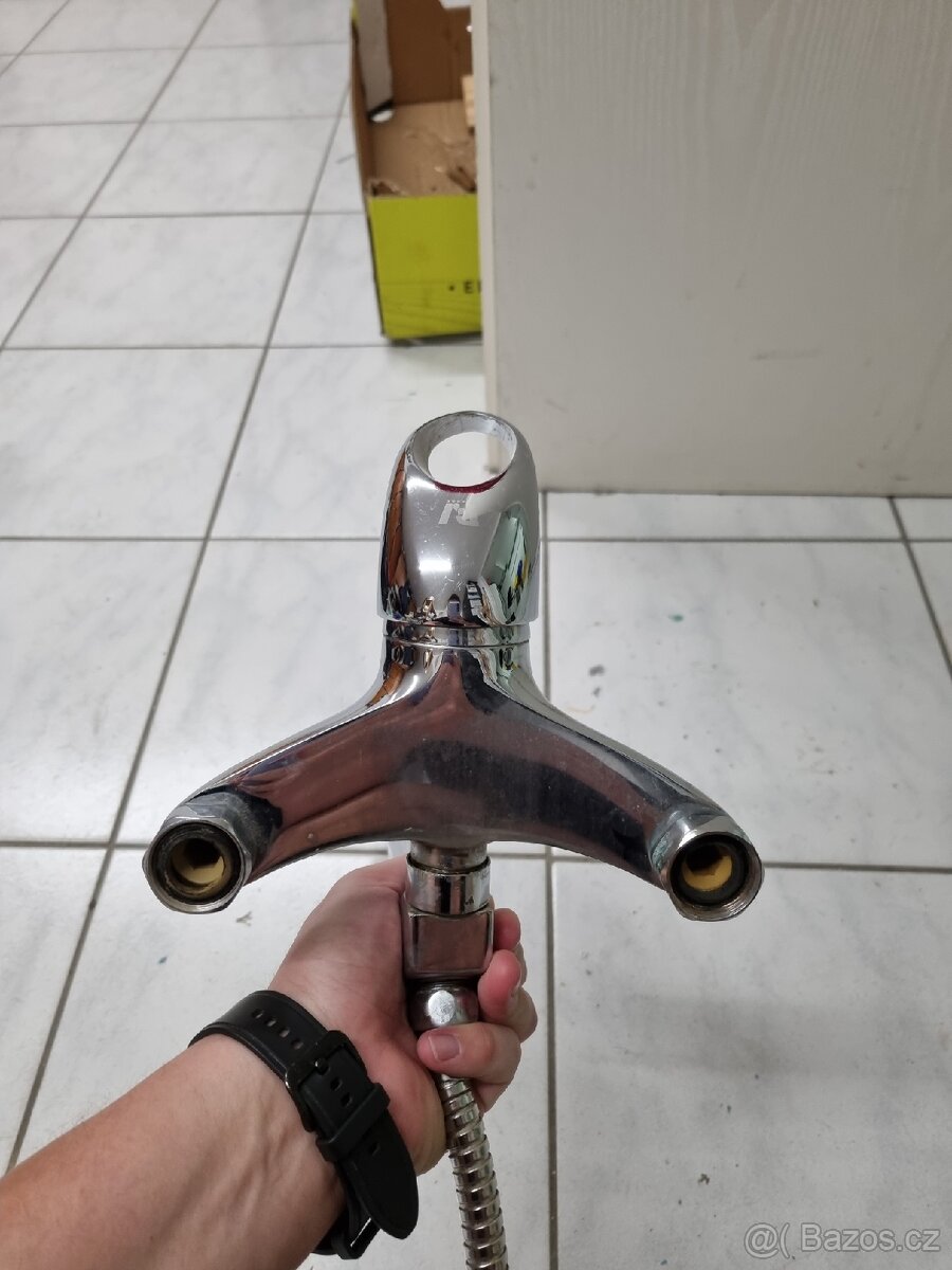 Baterie do vany s ruční sprchou - 6