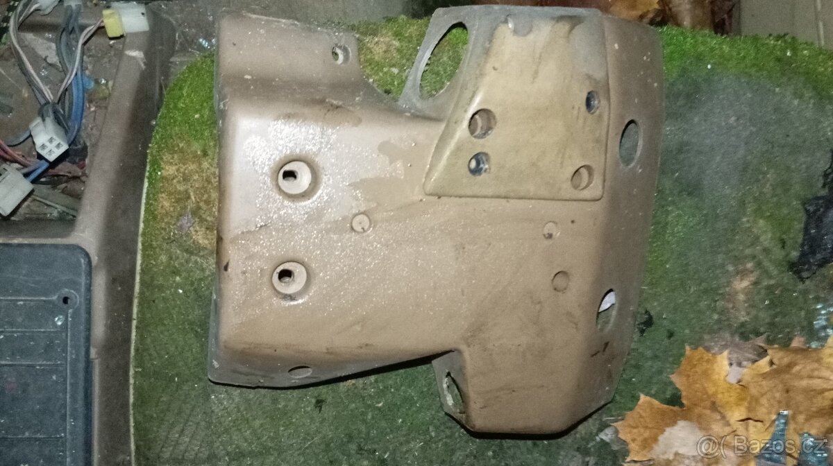 Nissan Patrol III, díly na fotce. Rok 1986 - 1993 - 6