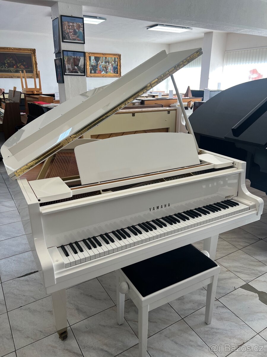 Japonský klavír Yamaha se zárukou 5 let. Doprava zdarma - 6