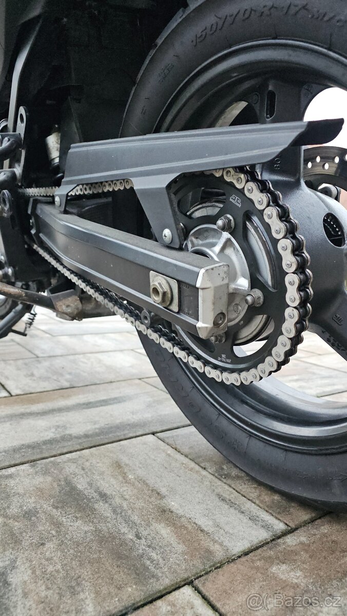 Suzuki DL 650 V-Strom - 6