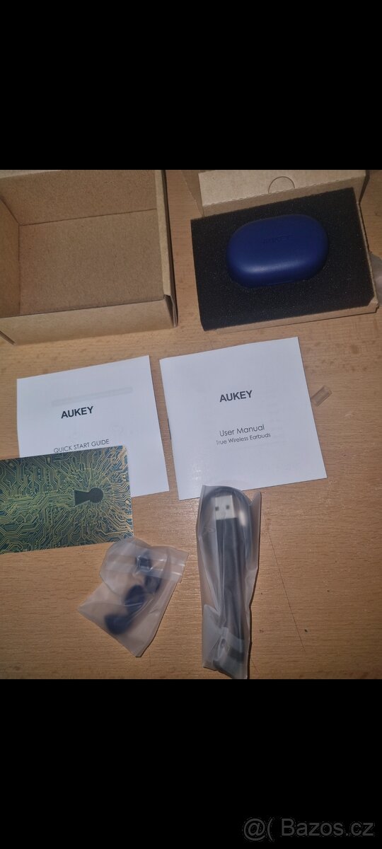 Model:aukey EP - T25 Výkonný basový výkon: Vylepšené 4mm dy - 6