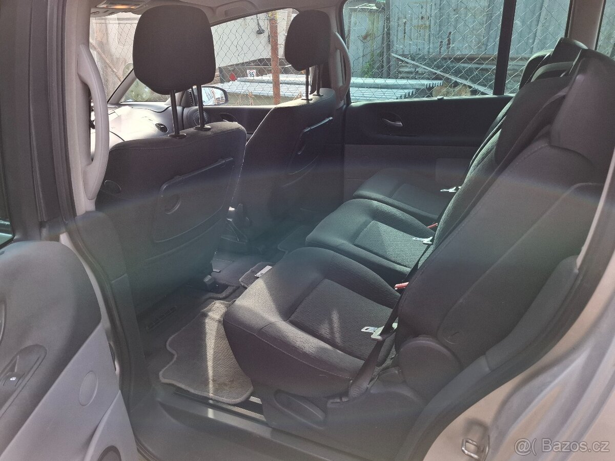 Renault Esapce iV 2,0 dci - 6